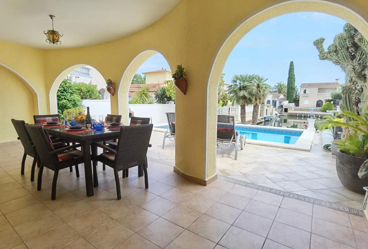 Leon Inmo Casa Ingrid - 11491 Villa Empuriabrava